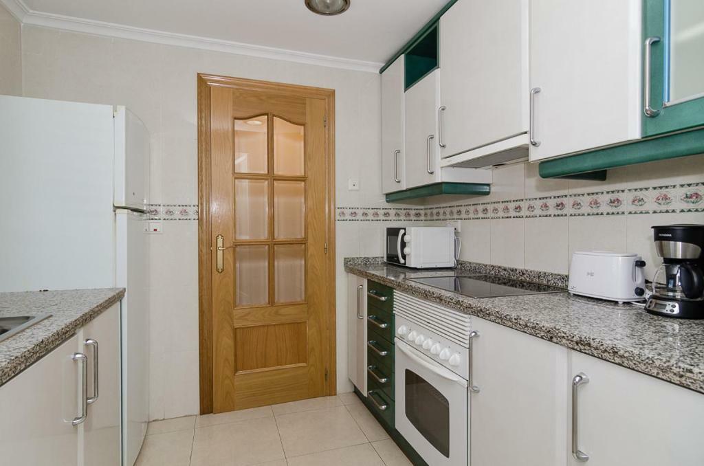 Comfortable Apartment In เบนิดอร์ม ภายนอก รูปภาพ