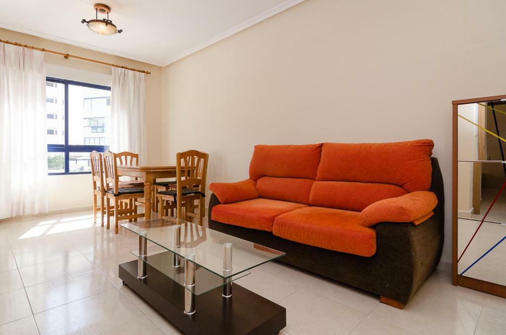 Comfortable Apartment In เบนิดอร์ม ภายนอก รูปภาพ