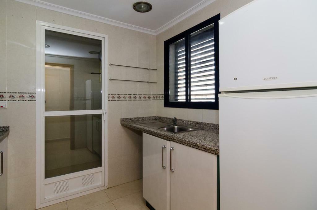Comfortable Apartment In เบนิดอร์ม ภายนอก รูปภาพ